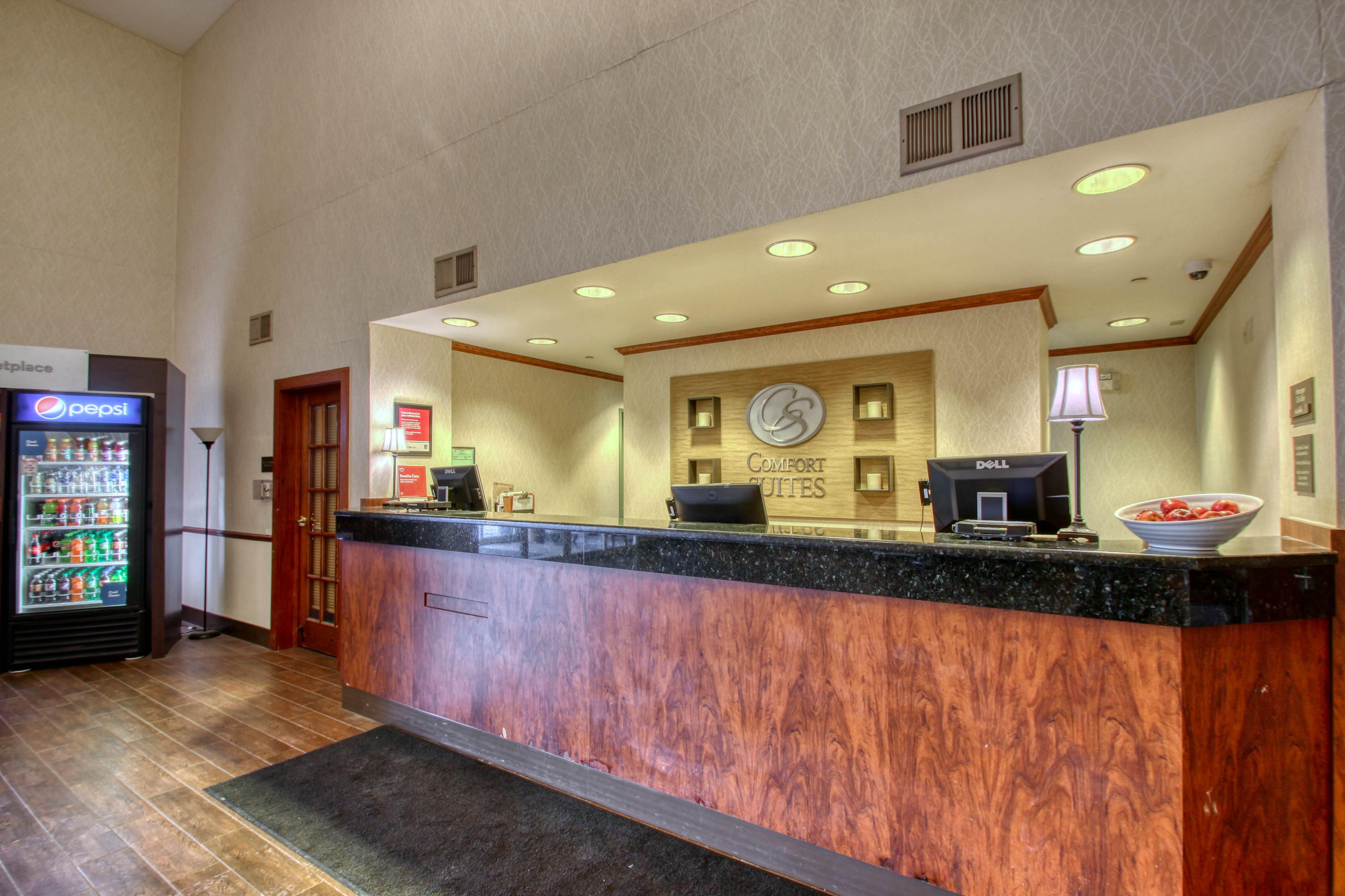 Comfort Suites Milwaukee Airport Ок-Крик Экстерьер фото
