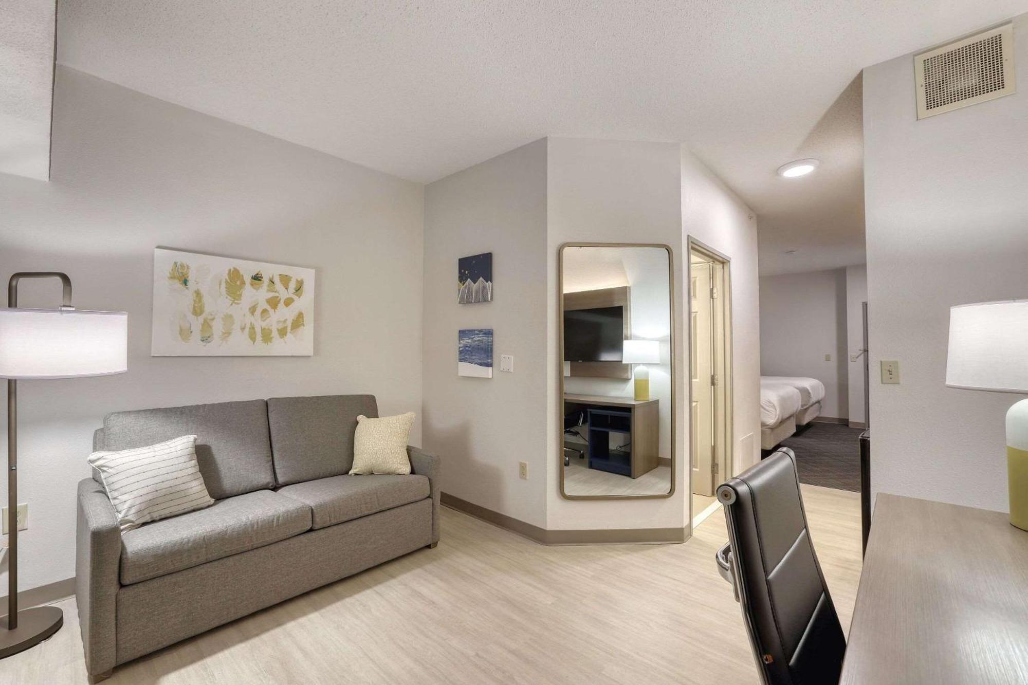 Comfort Suites Milwaukee Airport Ок-Крик Экстерьер фото