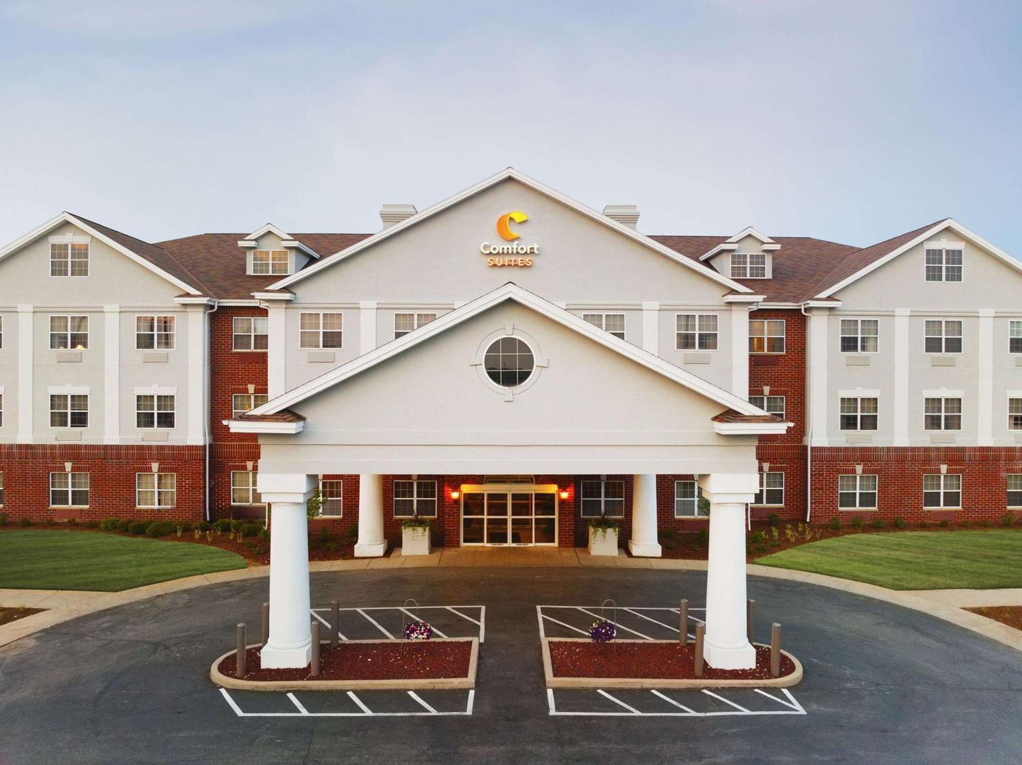 Comfort Suites Milwaukee Airport Ок-Крик Экстерьер фото